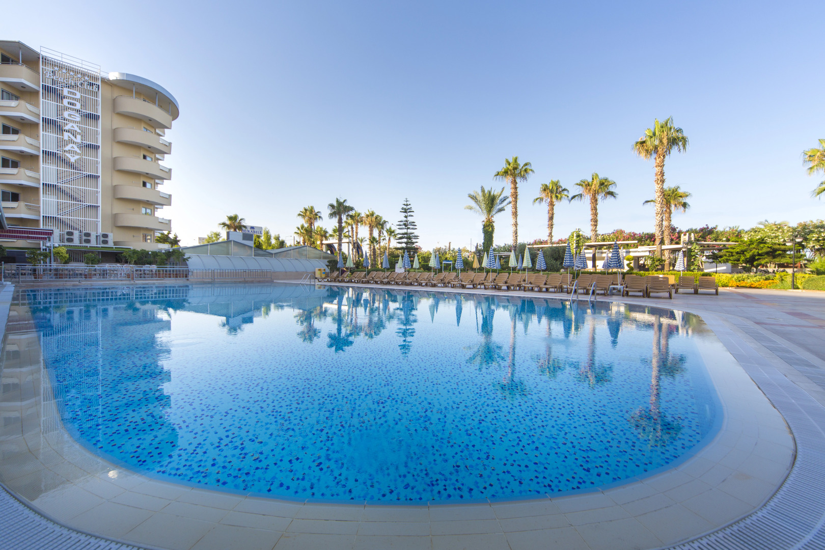 Beach Club Doganay Hotel