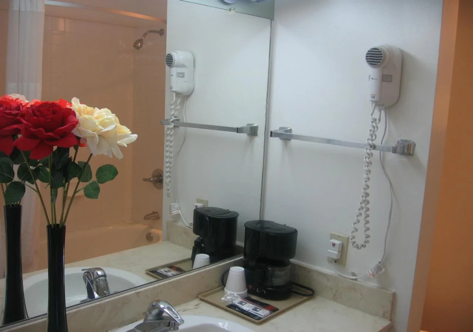 Travelodge by Wyndham Red Bluff South of Redding