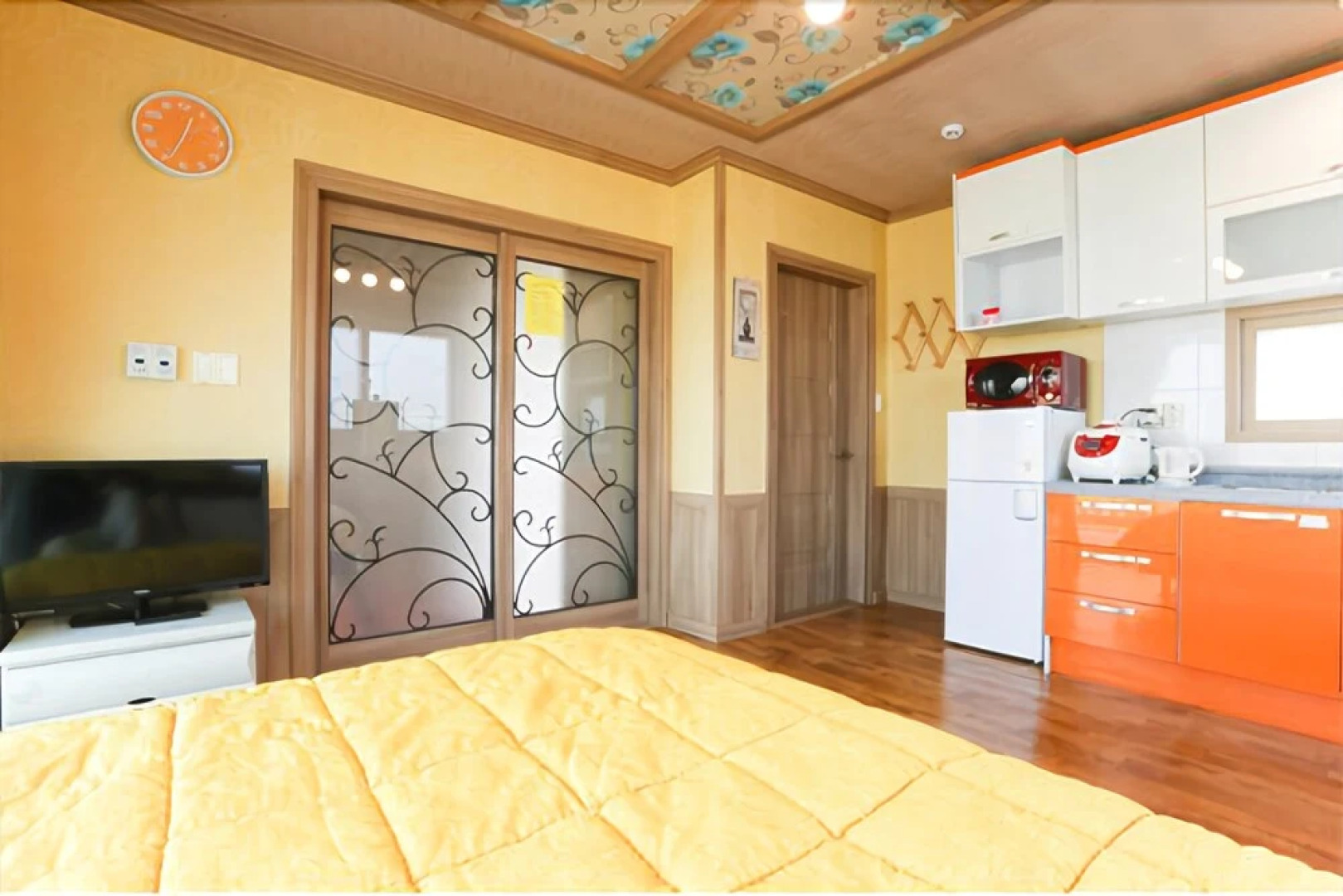 Uljin Sand Beach Pension