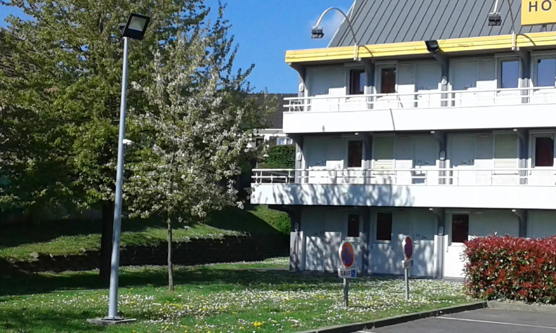 Première Classe La Ville-Du-Bois