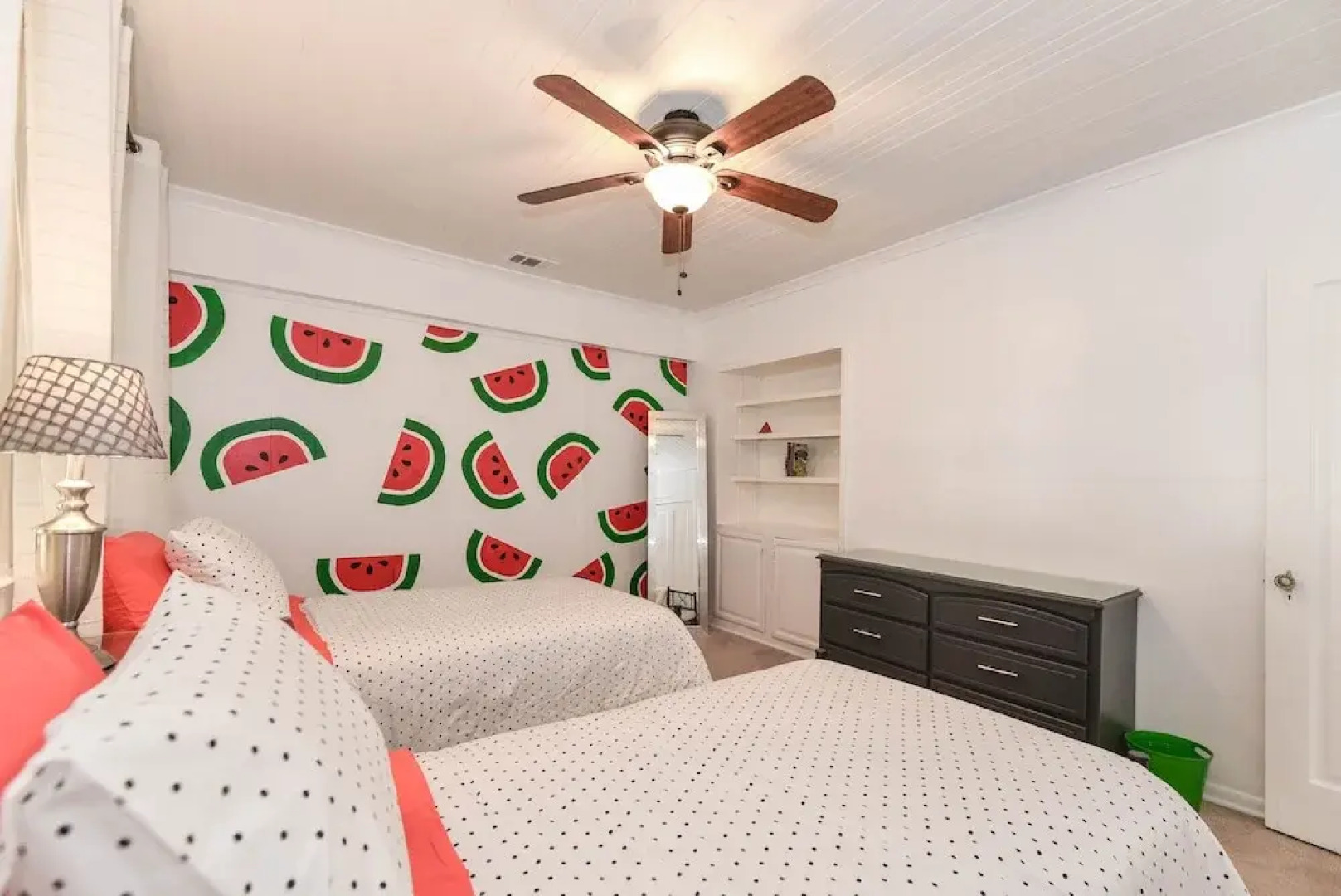 Summertime Pet-friendly 30 min Savannah