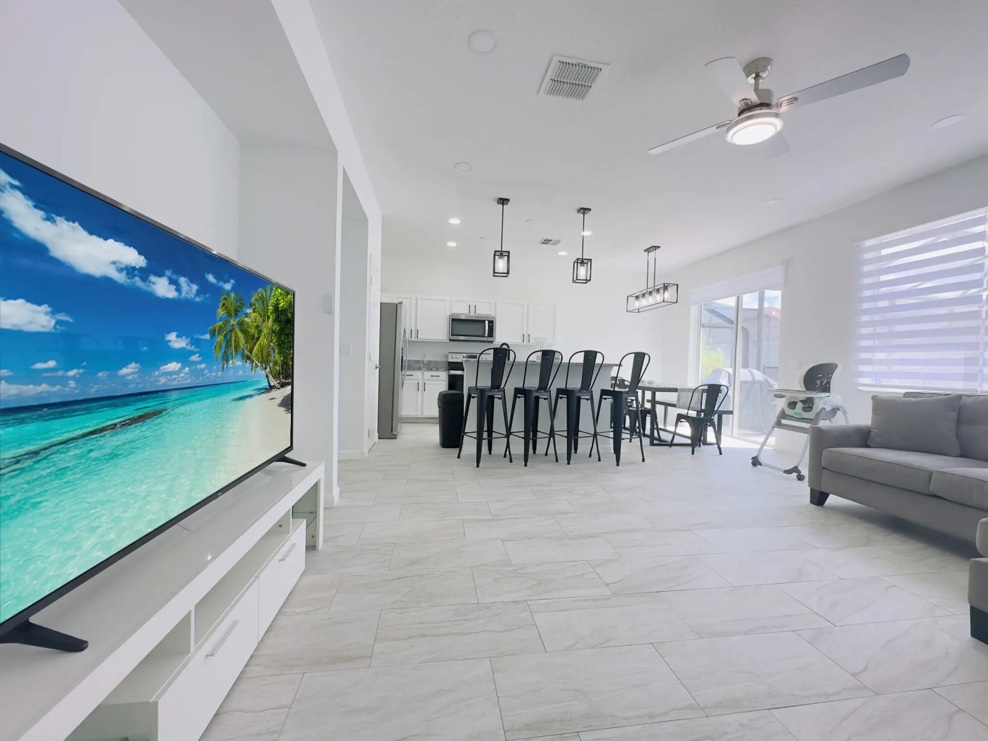 Luxury 4Bd Home Near Disney w/Pool (1653 PR), Davenport, US