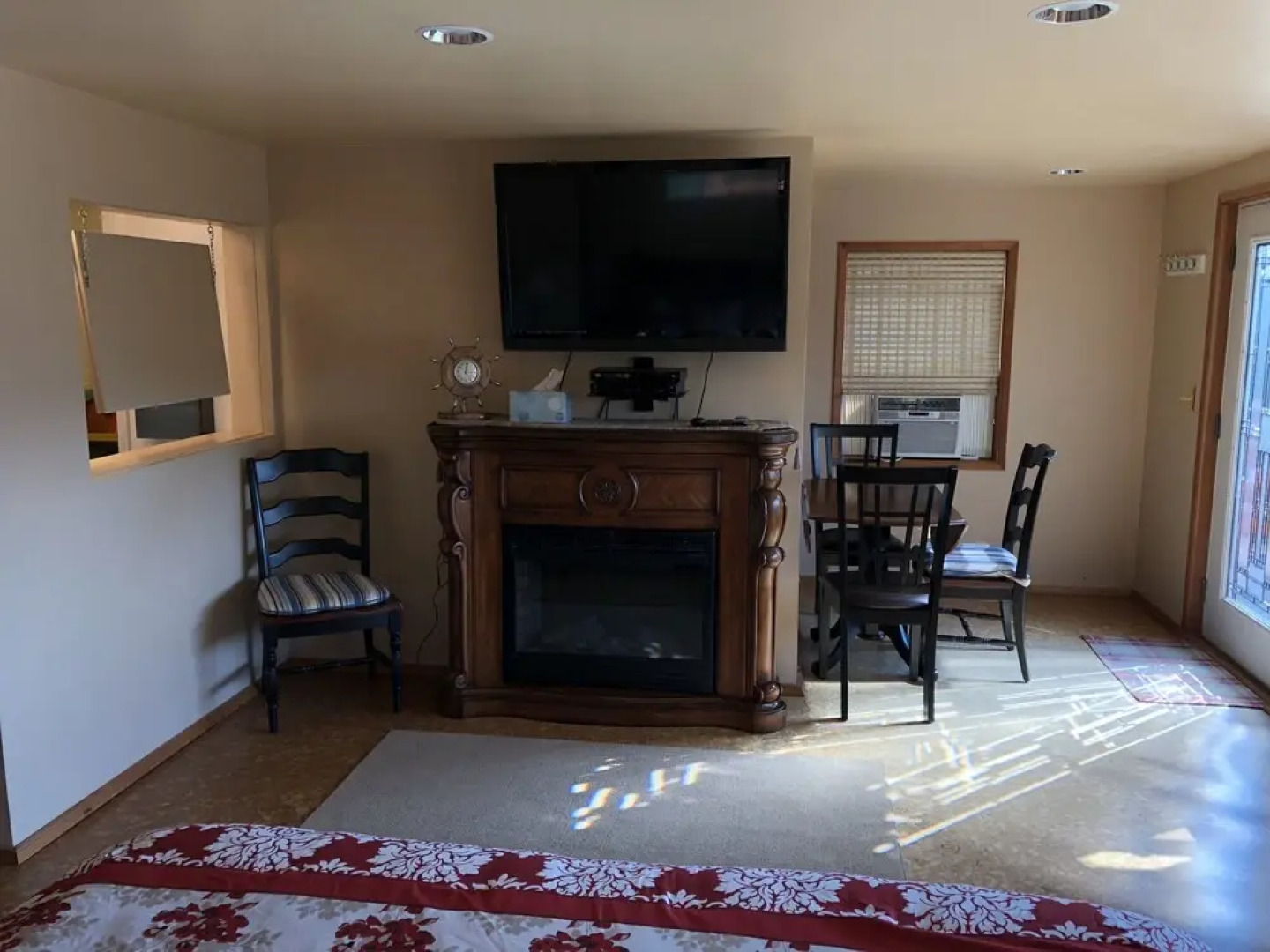 Deer Harbor View Cottages