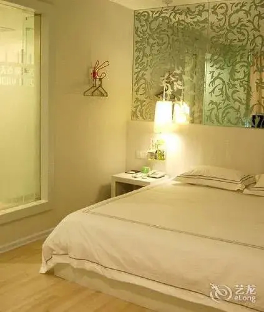 Today Inns Yiyang North Bus Station