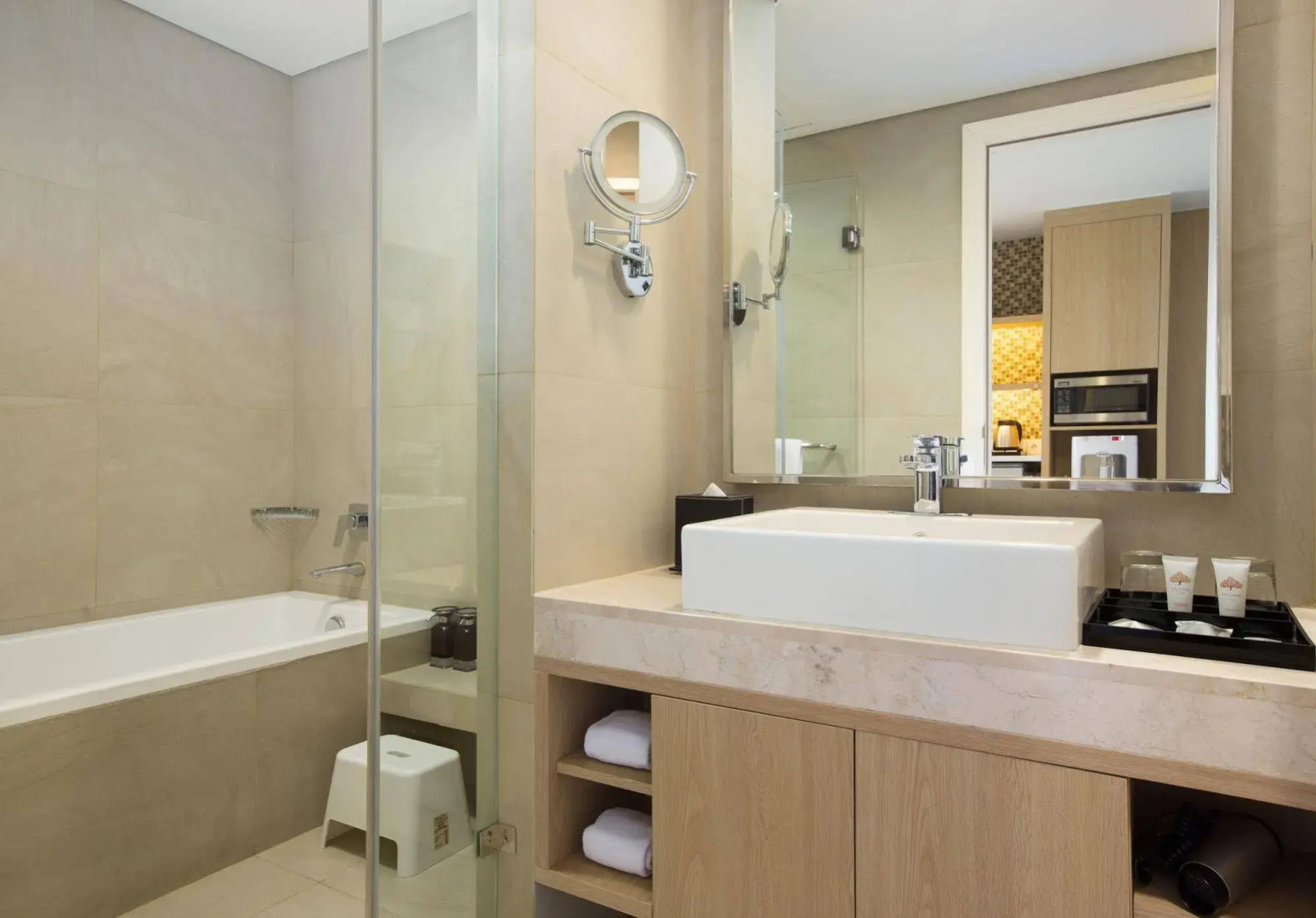 Delonix Hotel Karawang