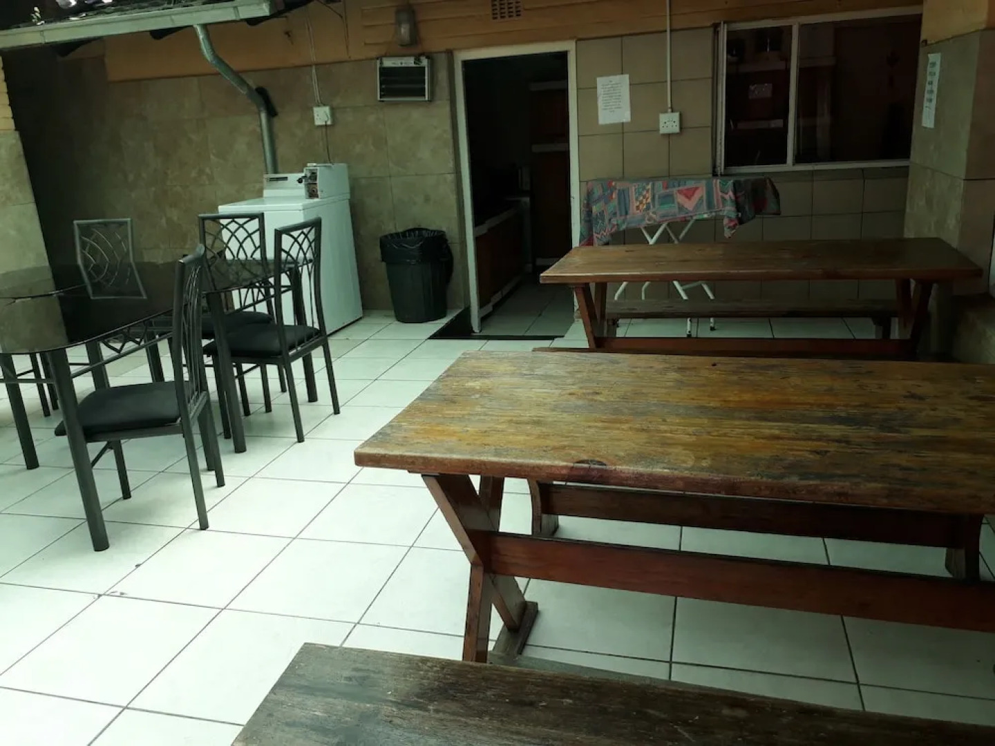 Accoustix Backpackers Lodge