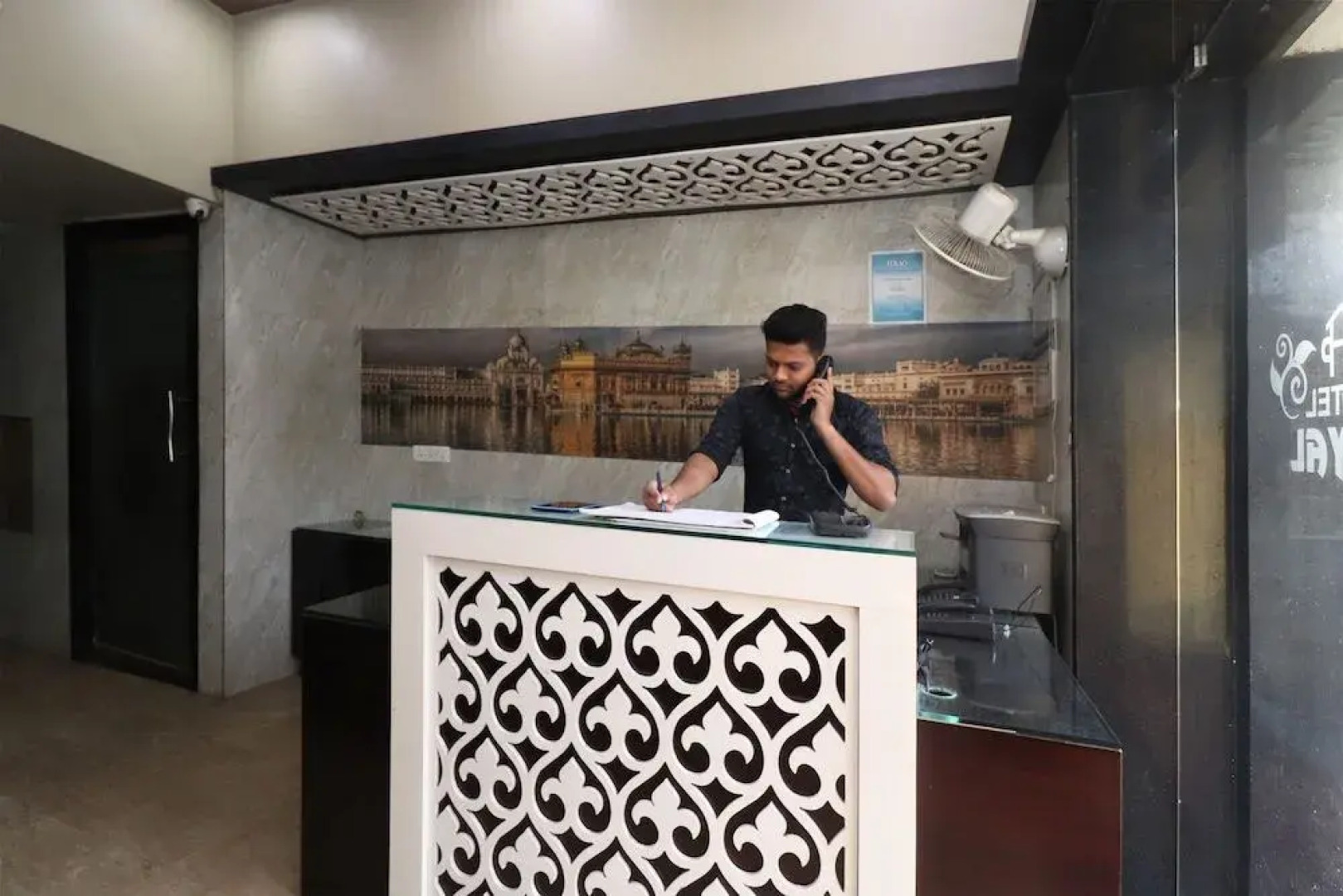 Oyo 29640 Hotel Payal