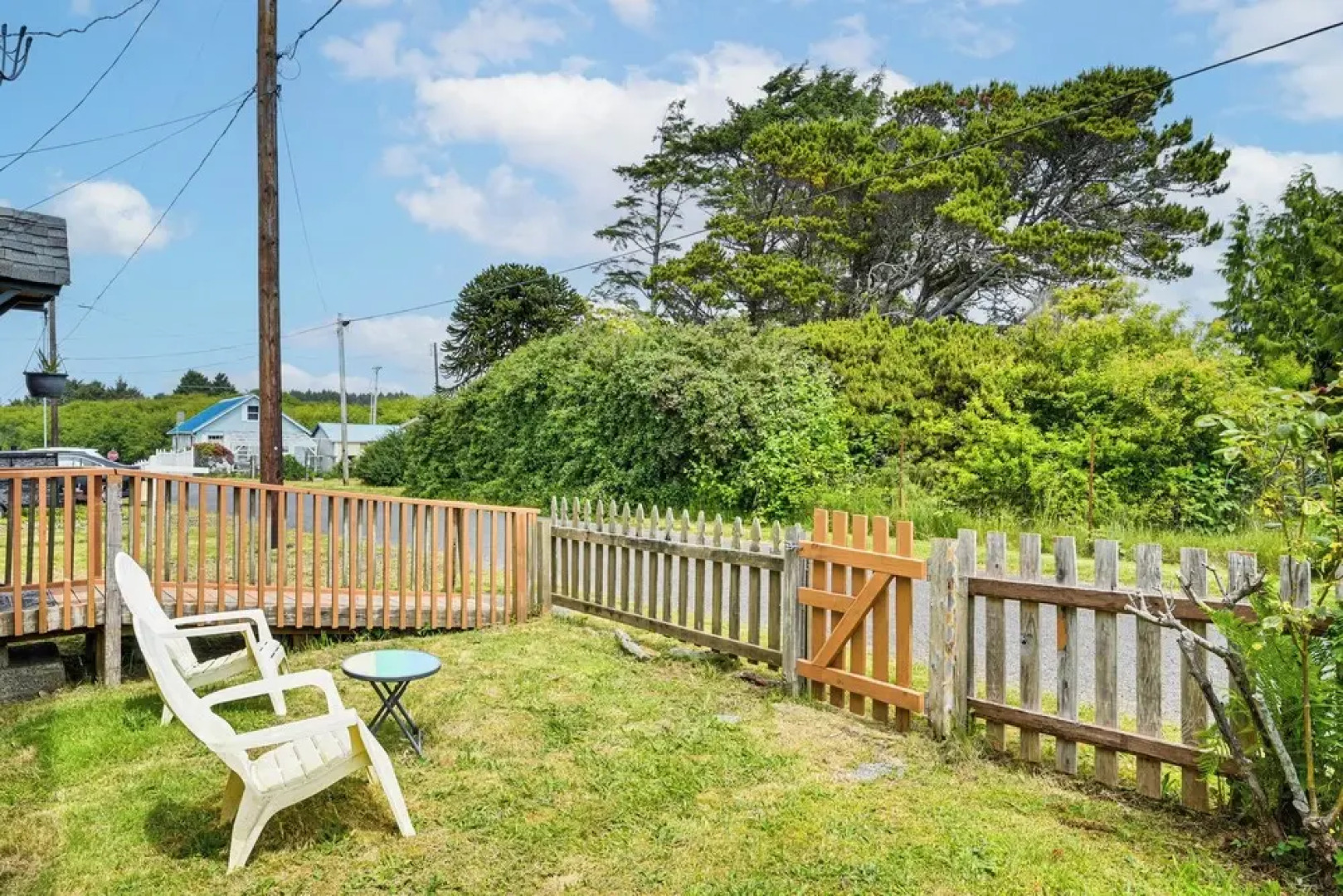 Walk to Beach: Charming Home - 3 Mi to Seabrook