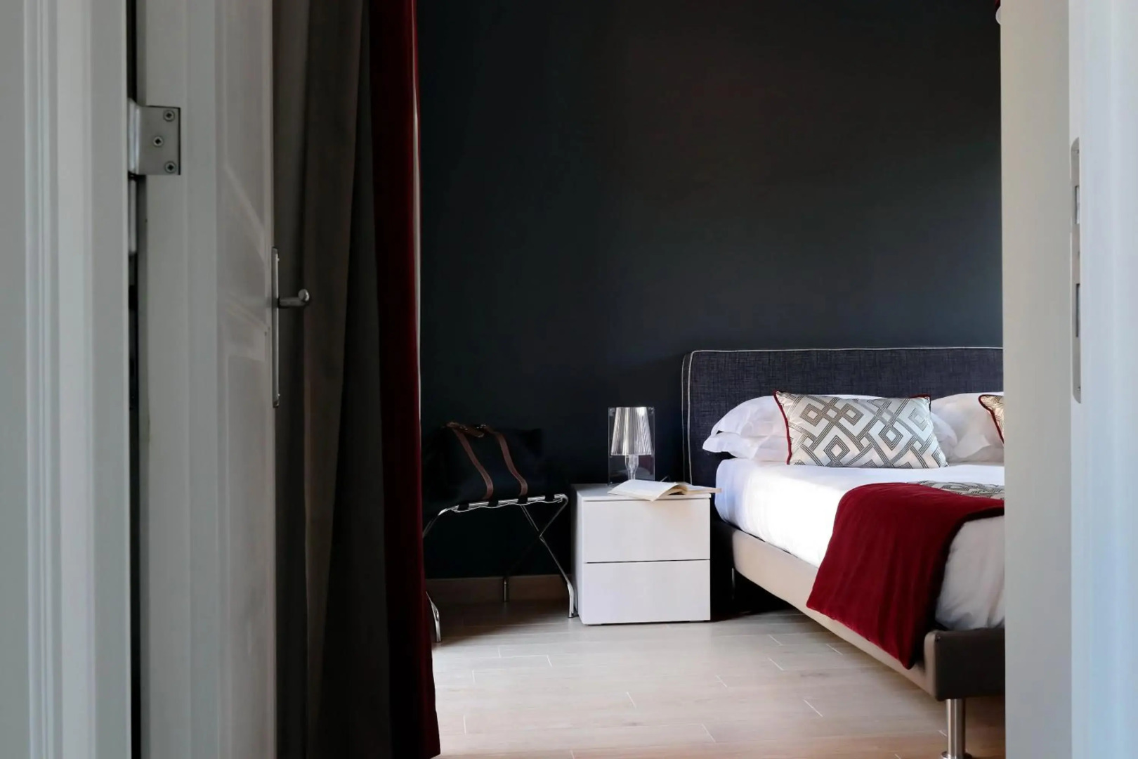 Piazzetta Margutta - My Extra Home