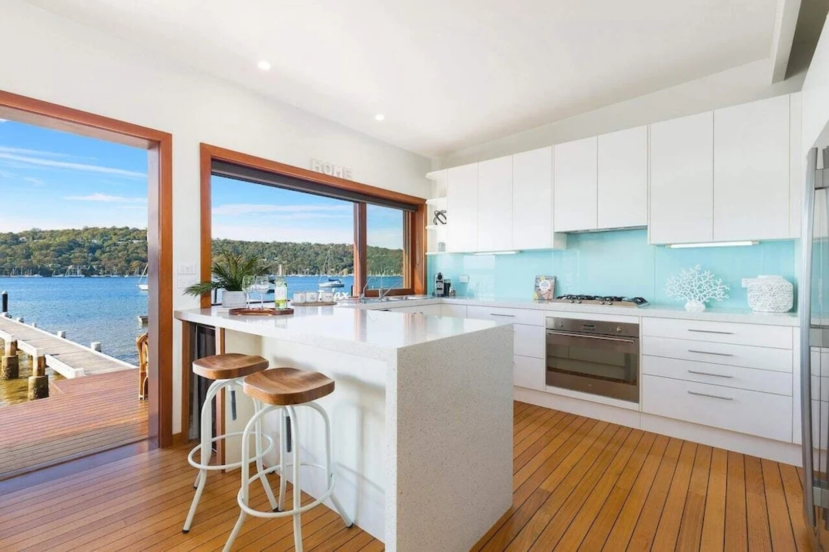 Scotland Island Retreat Water Edge