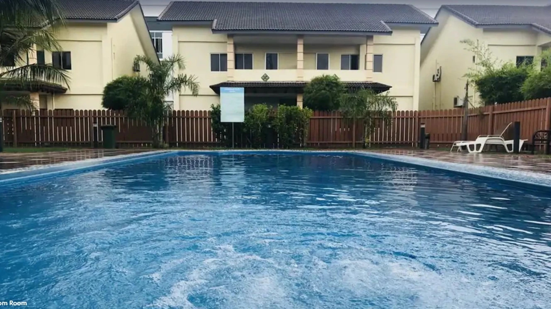 Adina Drive In Motel