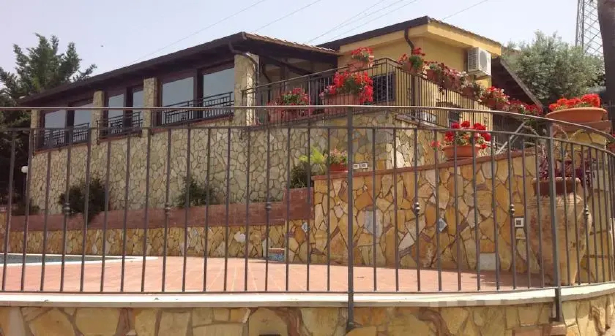 Villa Panoramica con Piscina