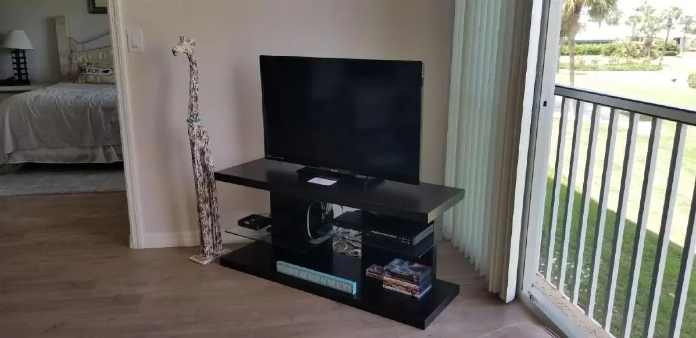 Oceanfront Tropical Paradise