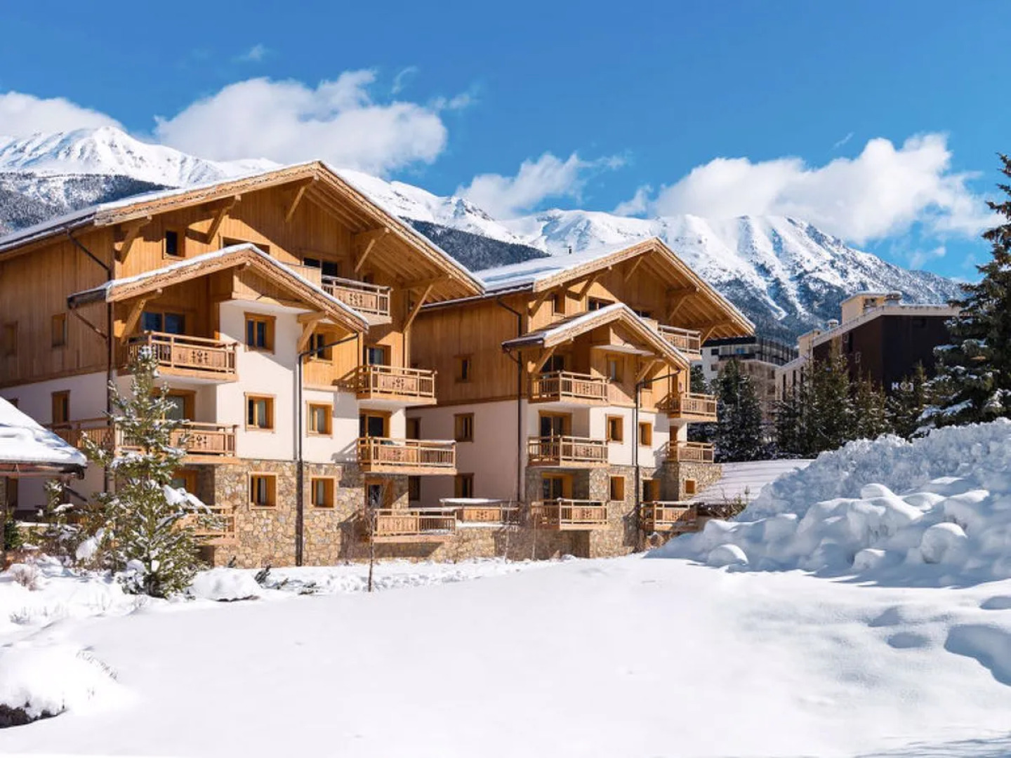 Le Hameau du Rocher Blanc 17745