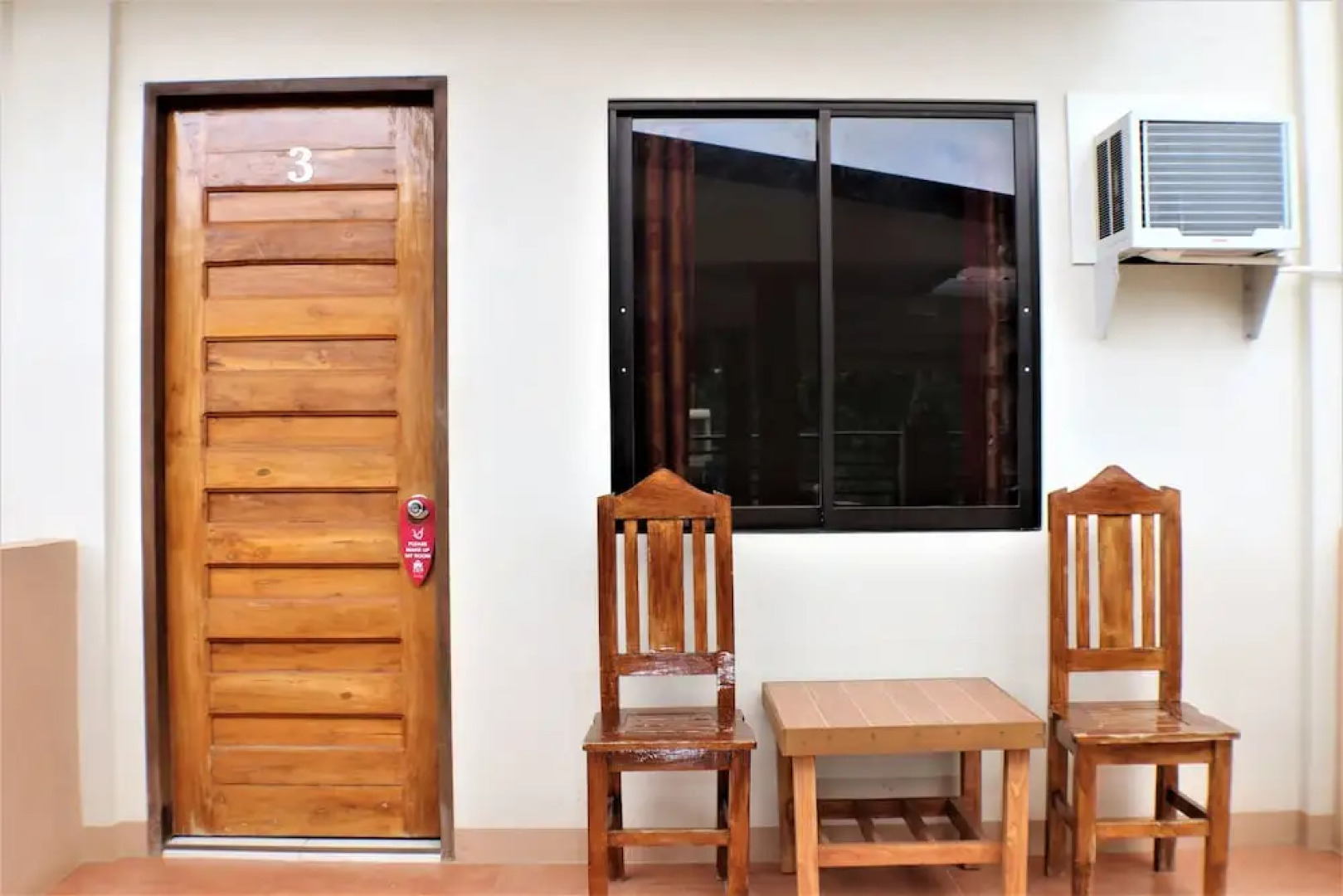 ZEN Rooms Greenfields Inn Bohol