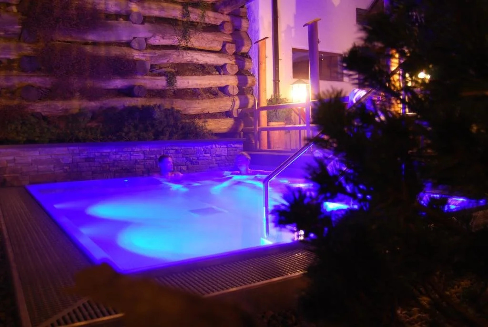 Alpendorf Anno Dazumal & Dorfgasthaus Ratschkathl