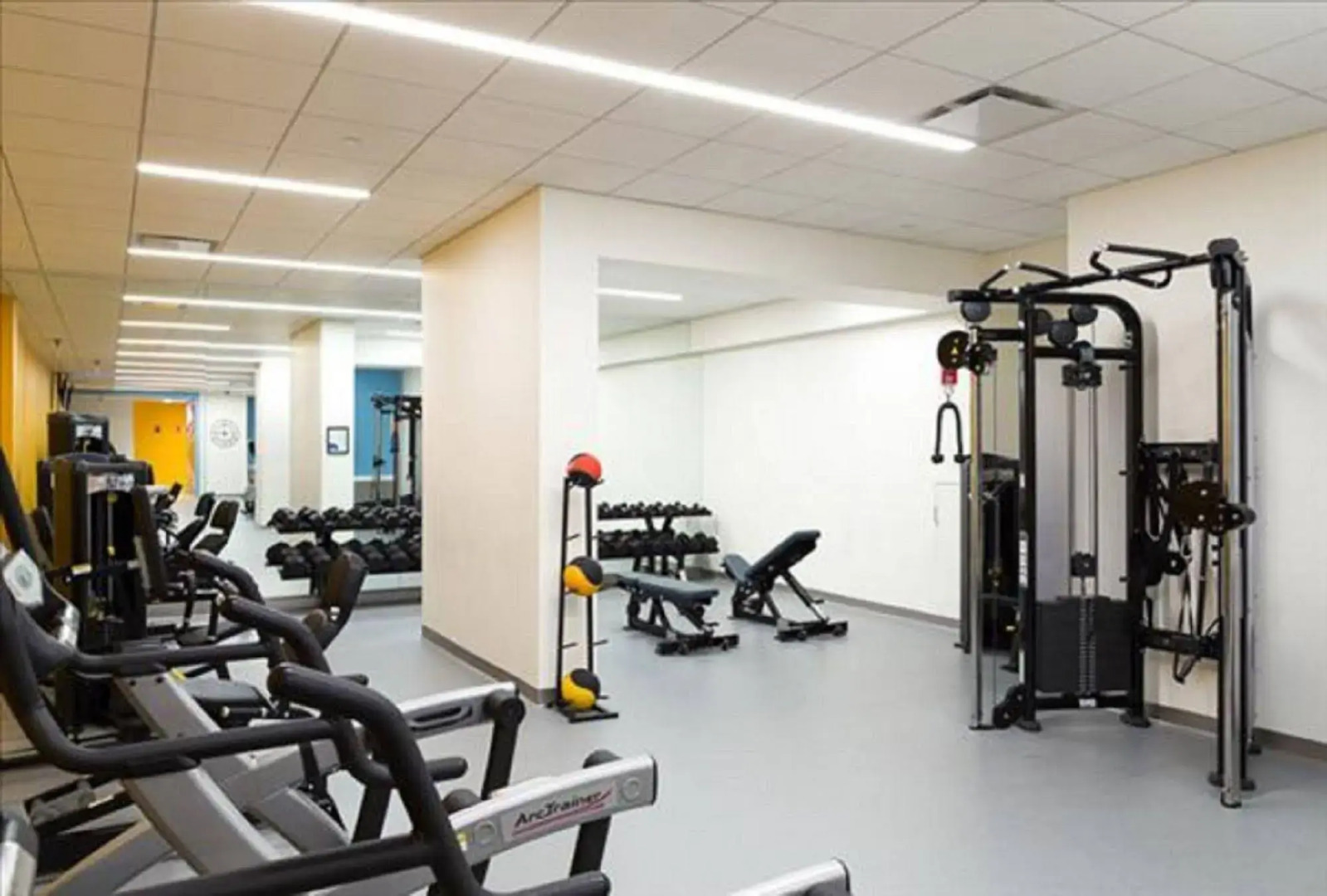 Global Luxury Suites at the Commonwealth