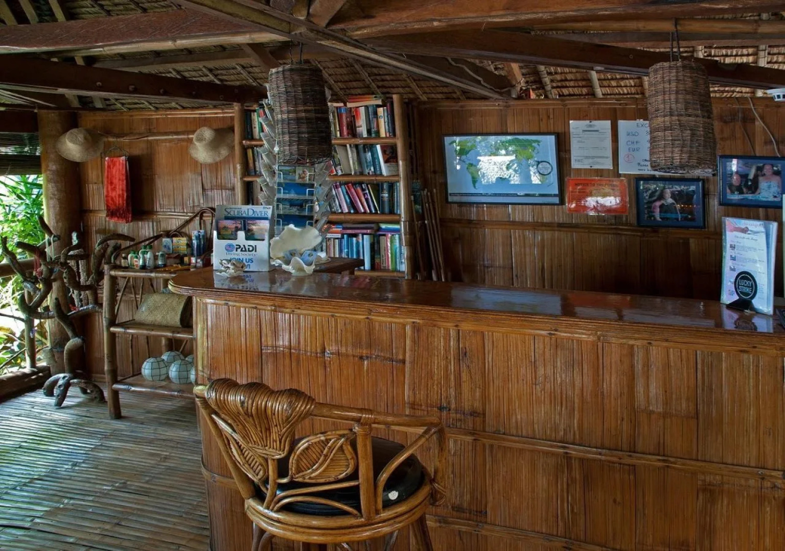 Easy Diving and Beach Resort