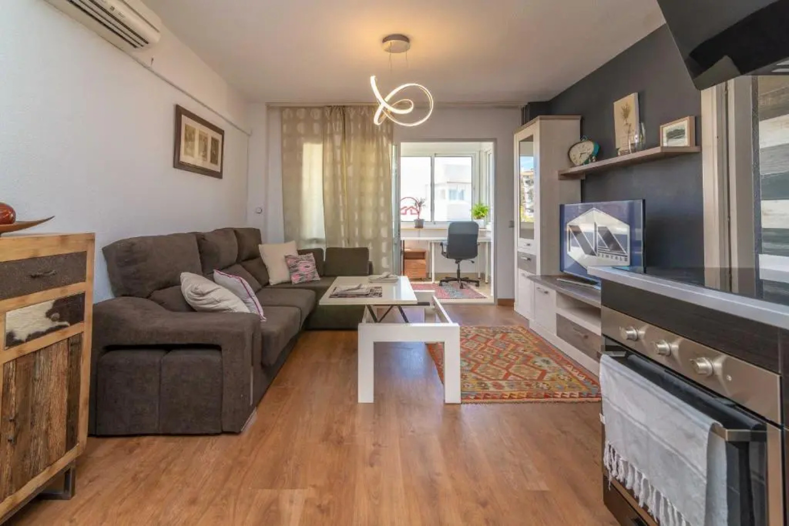 N&A Myramar 1BDR Recently Renovated Penthouse