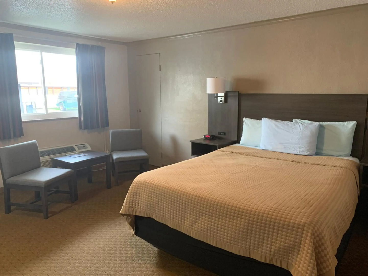 Sidney James Mountain Lodge