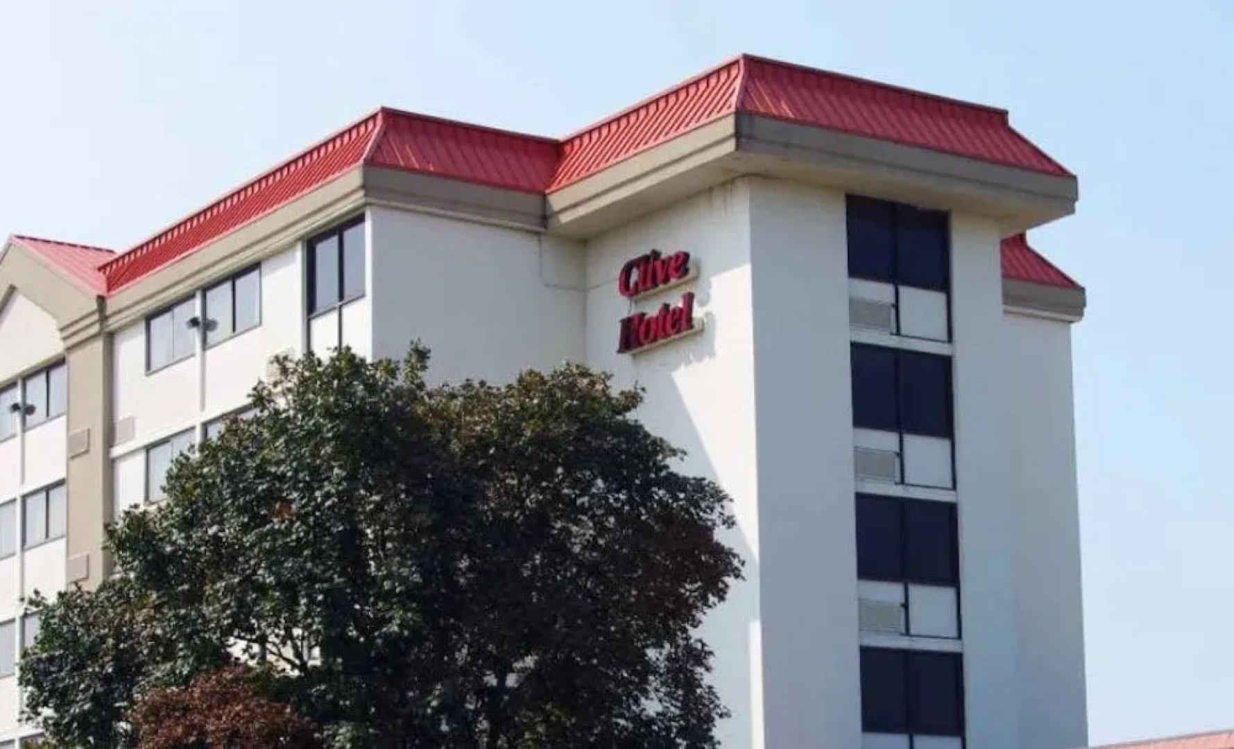 Clive Hotel & Suites