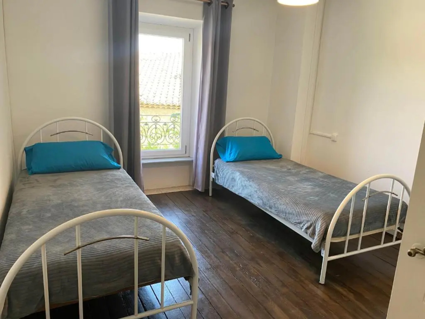 Loctroi, Village House with Patio