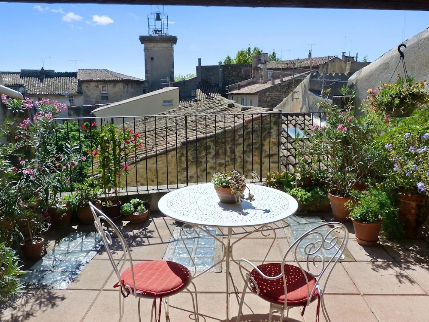 House With 3 Bedrooms in Pelissanne, With Wonderful City View, Furnish