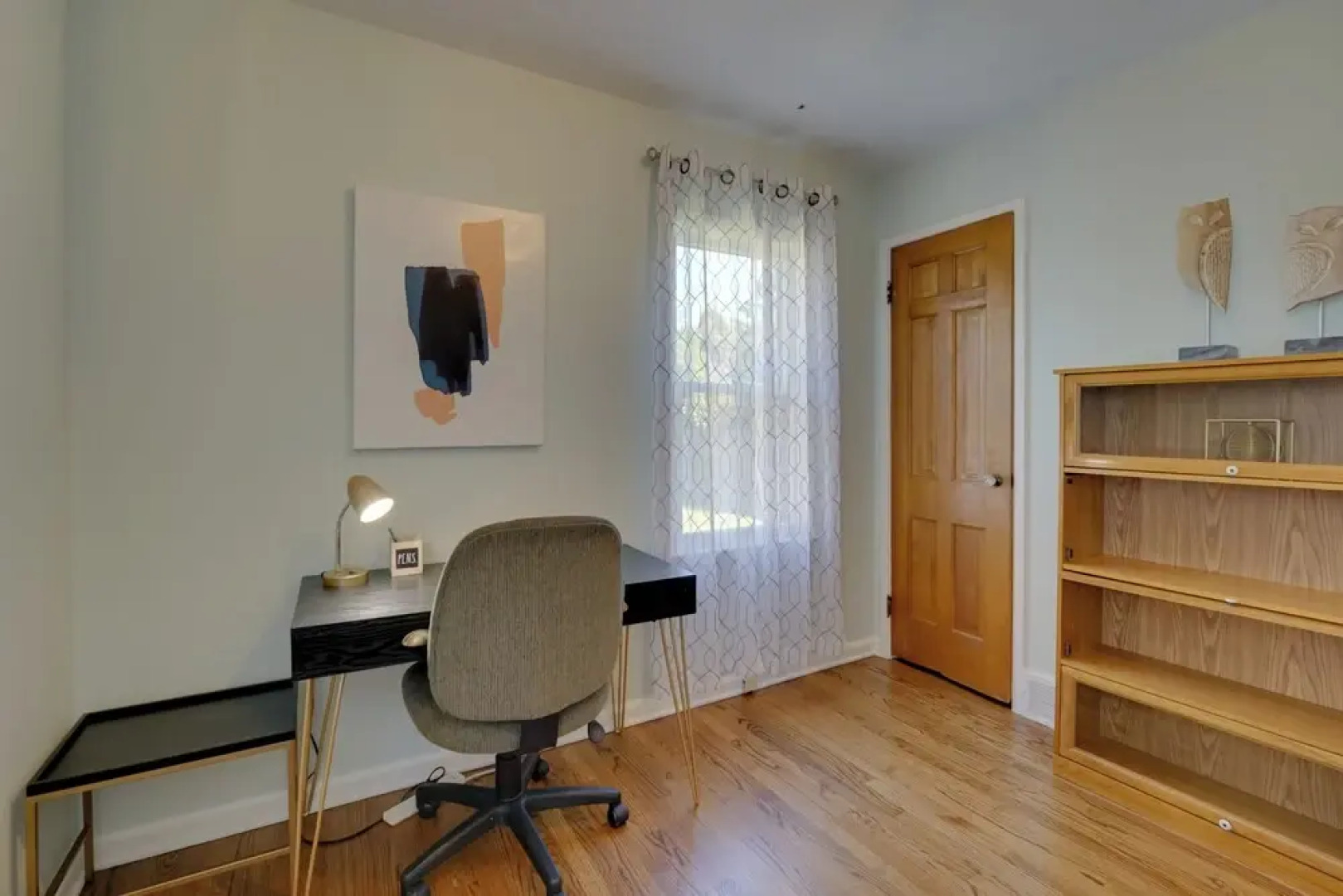 5 Mi to Downtown: Royal Oak Bungalow!