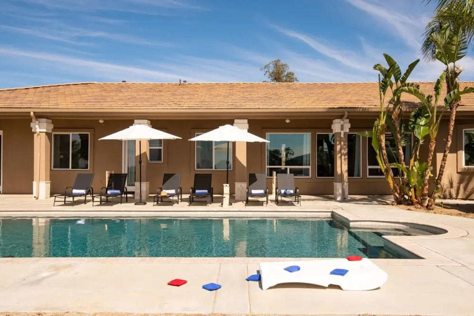 Casa Sancerre by Avantstay - Hilltop Estate w Breathtaking Views, Pool & Hot Tub