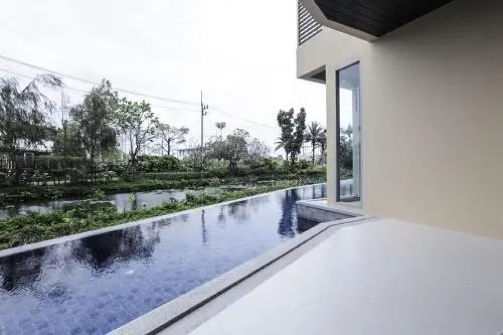 Baan Thew Thalay Aquamarine Cha-am