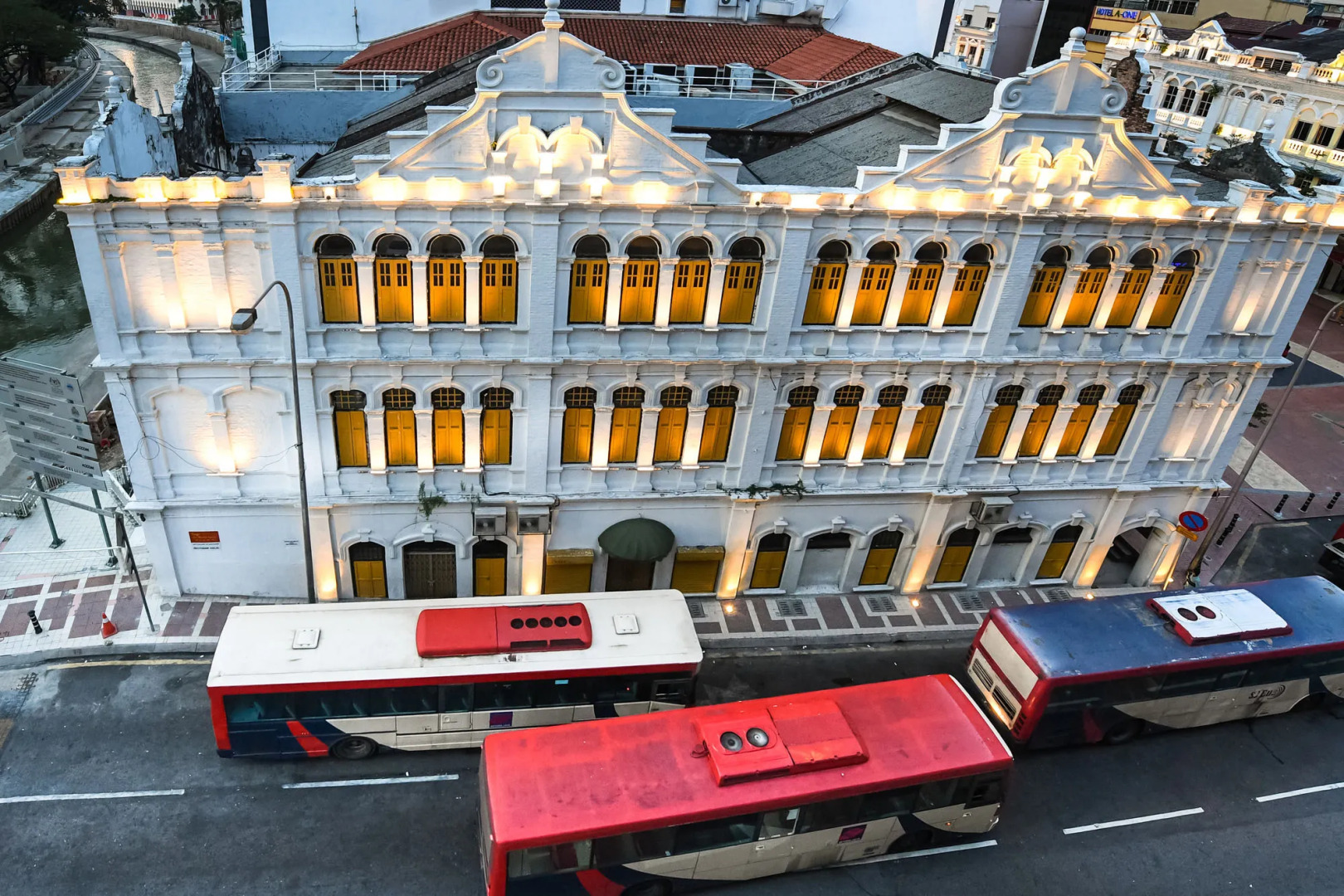 Avenue J Hotel Central Market KL