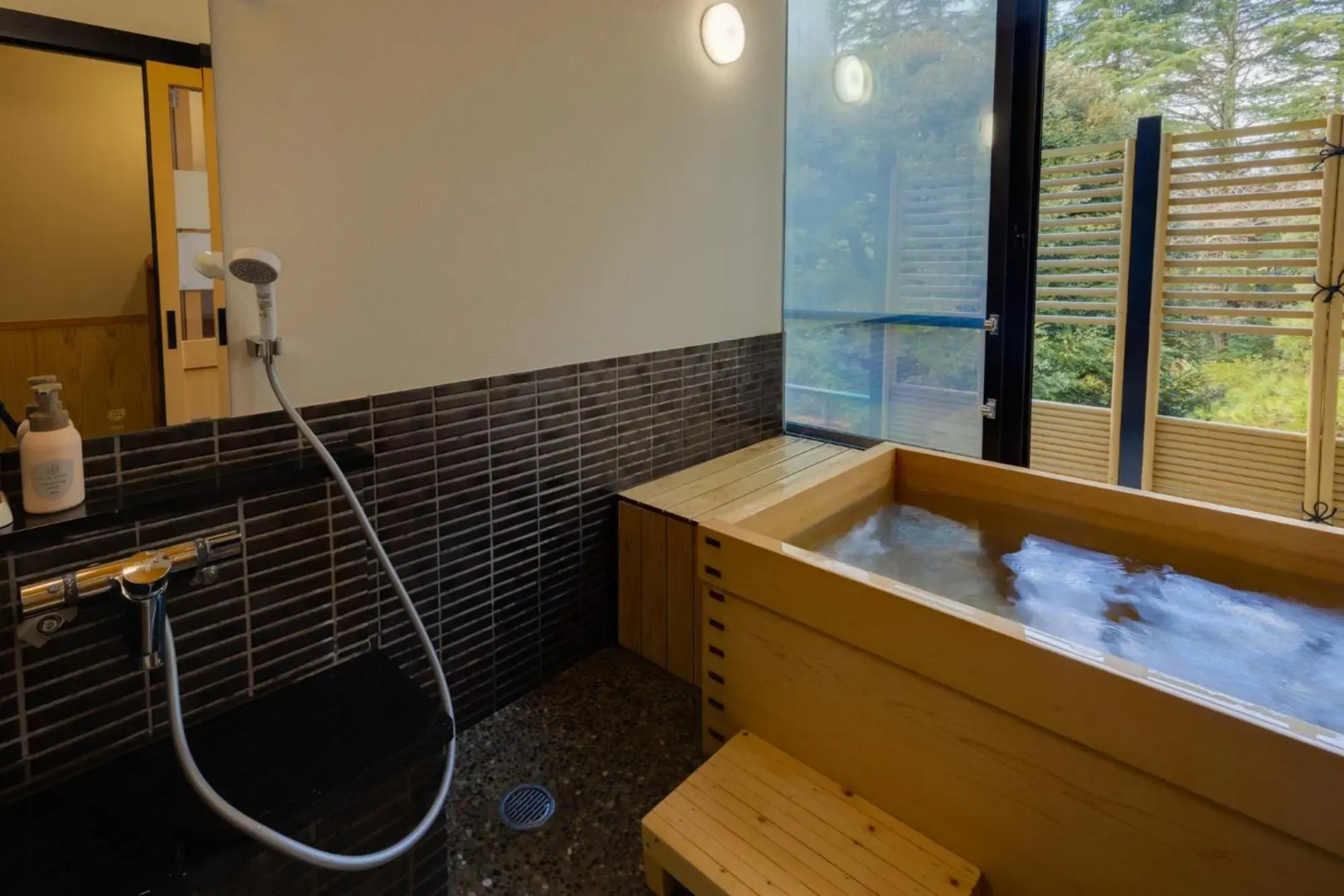 Tatsunokuchi Onsen Matsusaki