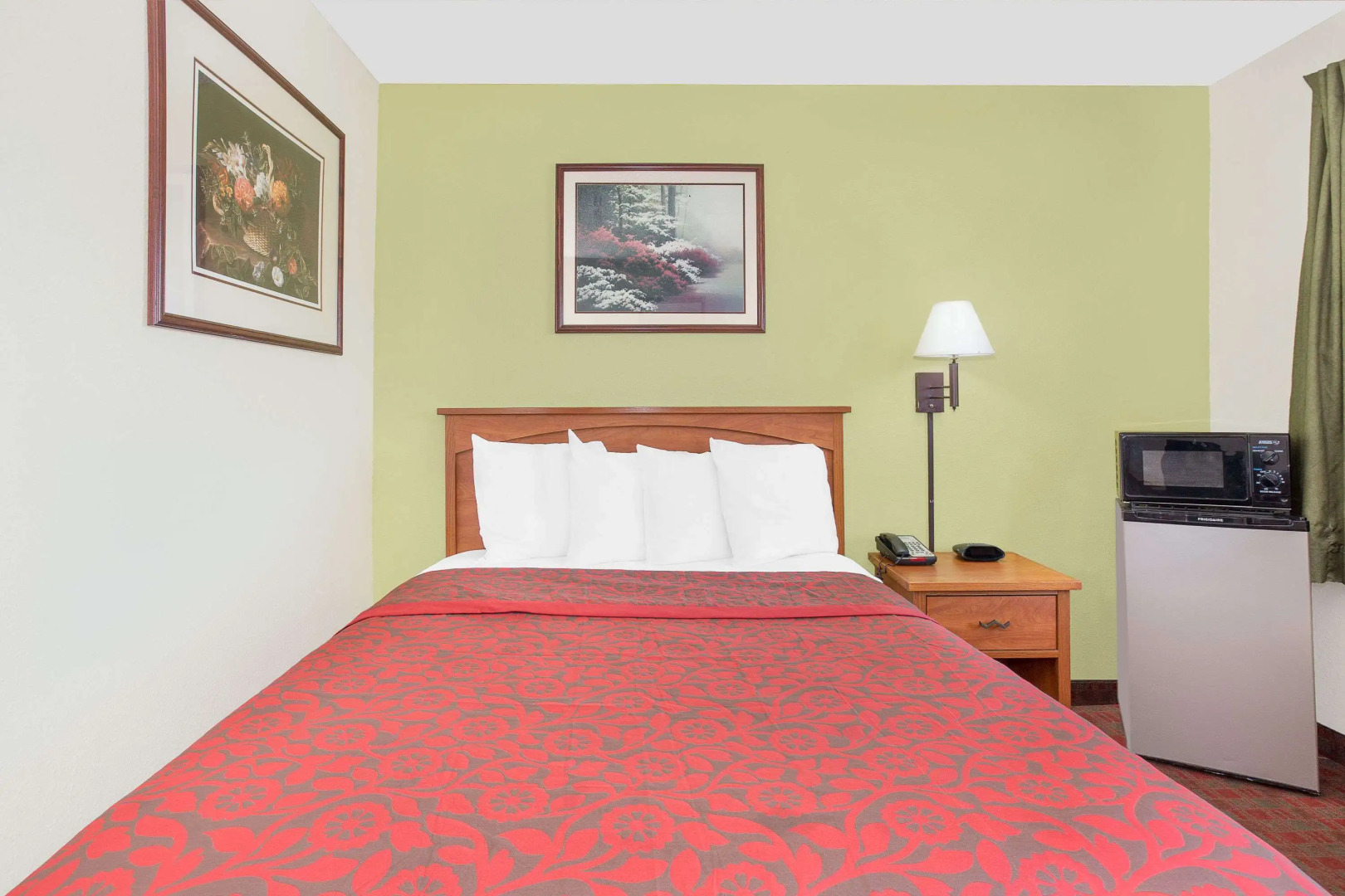 Days Inn by Wyndham Turlock