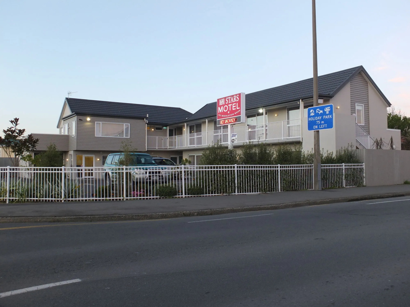 101 Stars Motel
