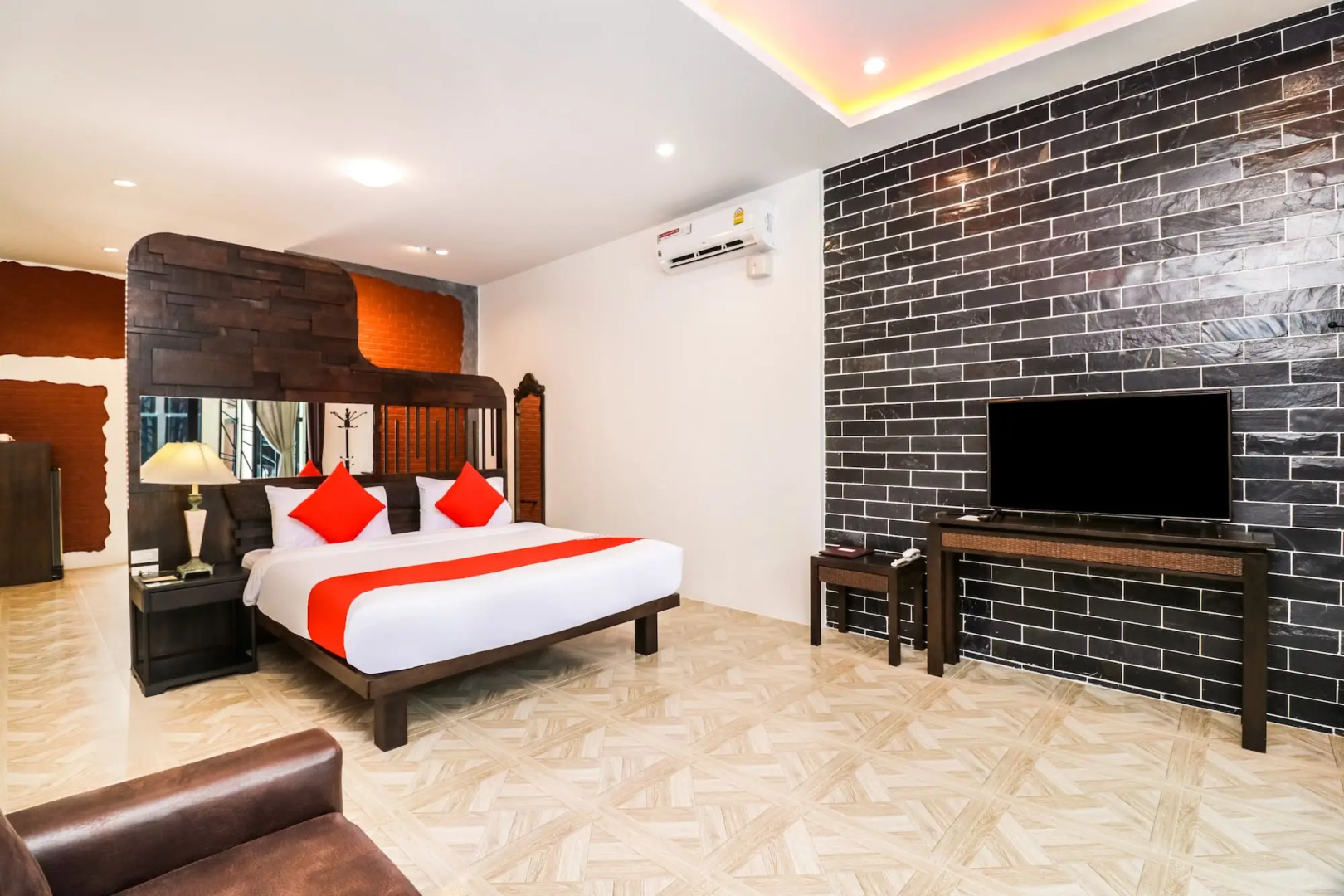 Baan Noppadol Hua Hin Loft Hotel