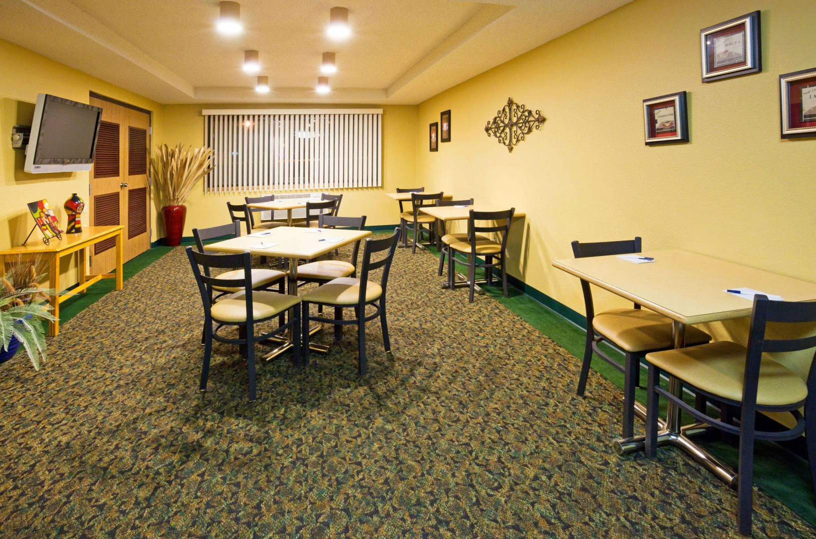 AmericInn by Wyndham Sioux Falls