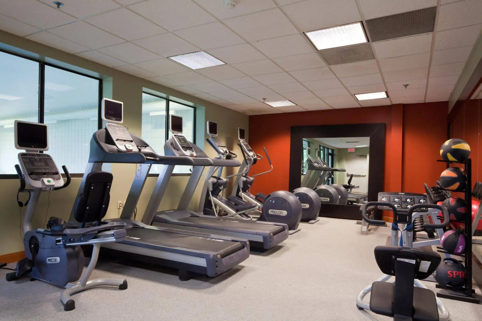 Holiday Inn Express Akron NW - Fairlawn by IHG