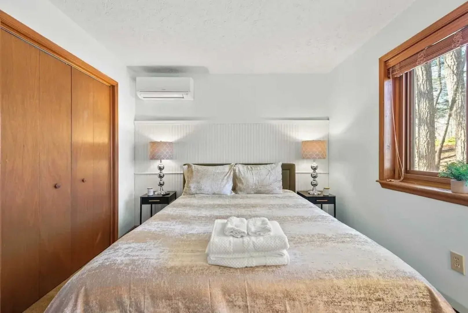 Pirate-themed Lakefront Home w/ Kayaks, Game Room, Views & Hidden Treasure Hunt