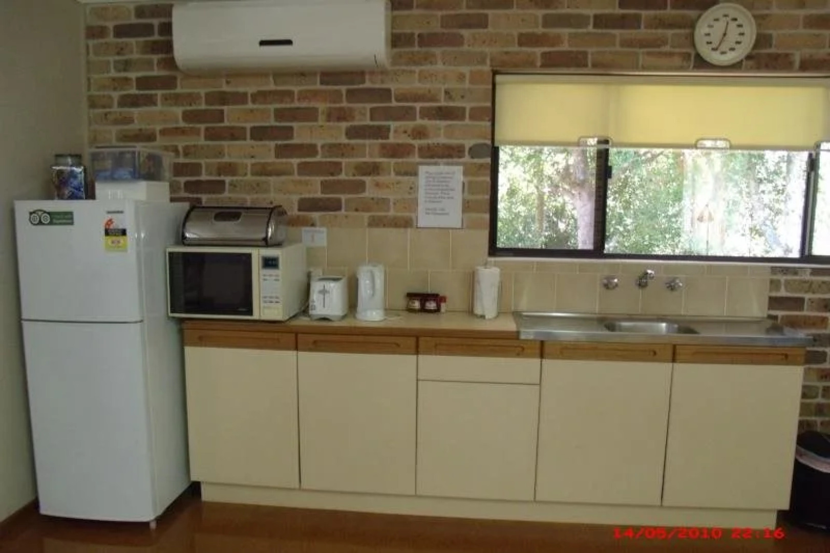 Emerald Tropical Palms B & B