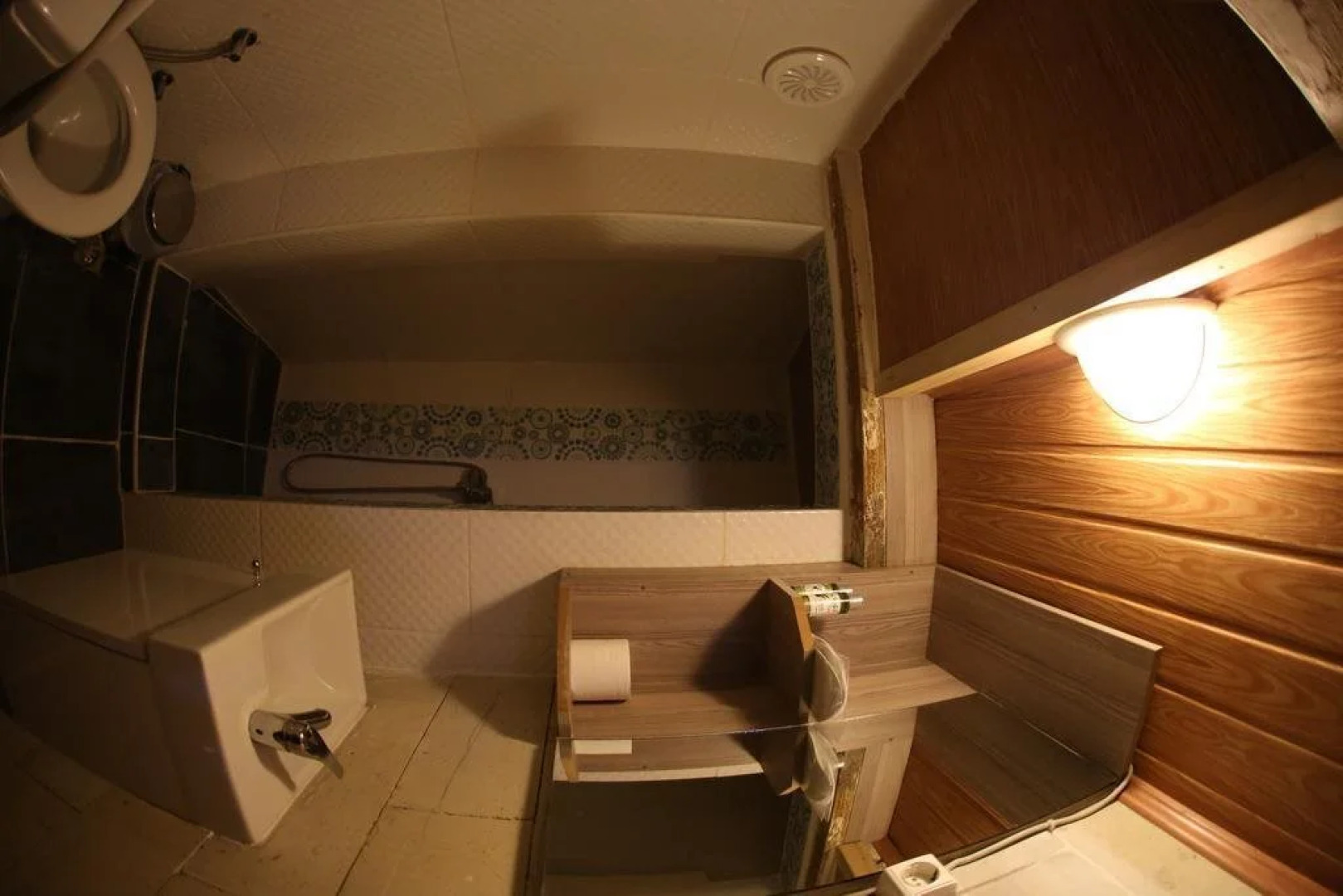 Alexander Cave House