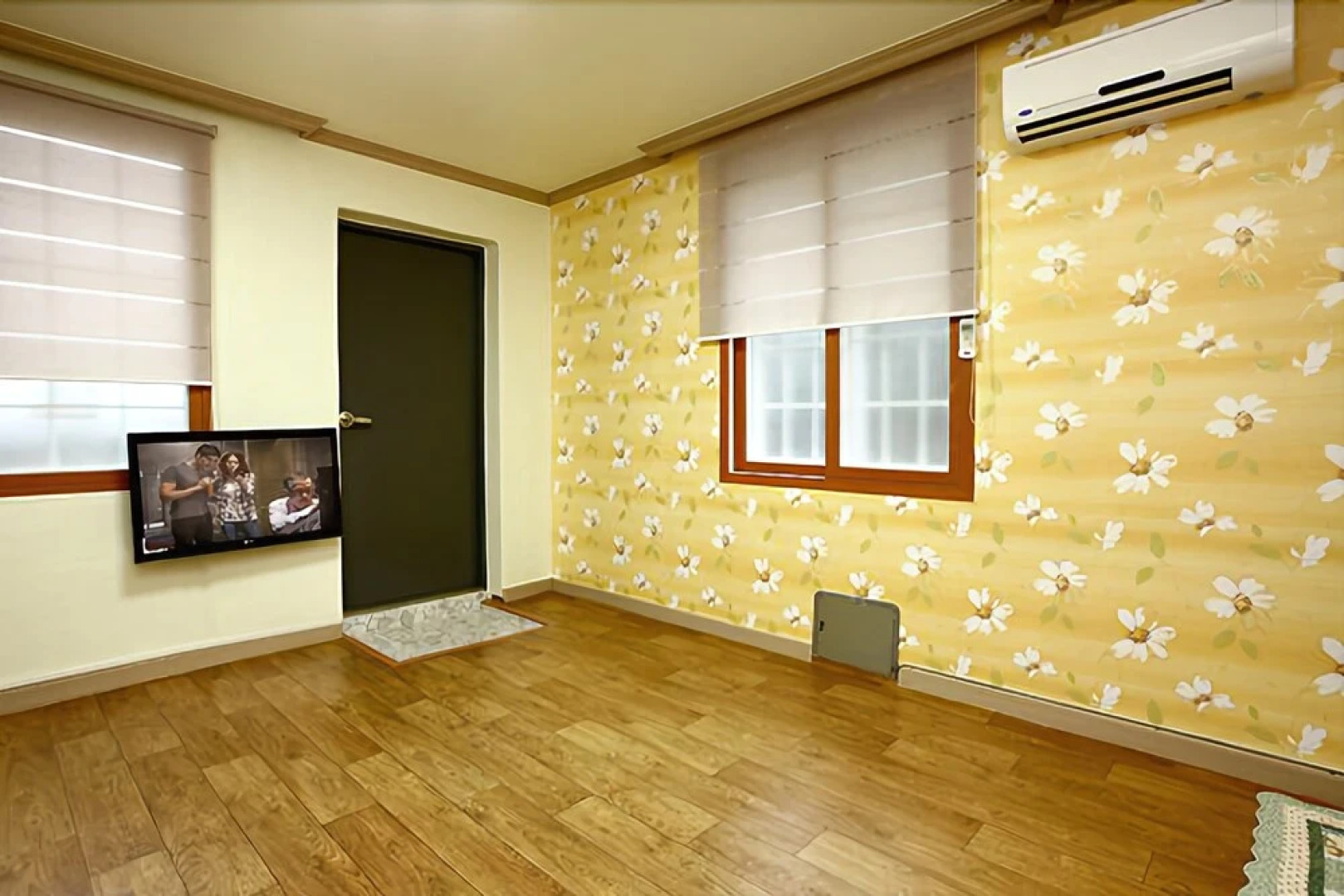 Pocheon Sanjeong Lake Travel Sketch Pension