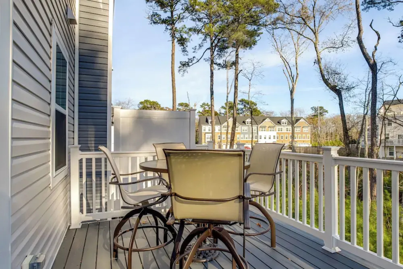 4 Mi to Ocean City Beach: Large Family Townhome