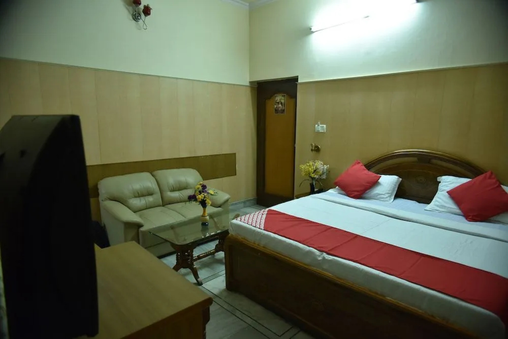 OYO 24112 City Heart