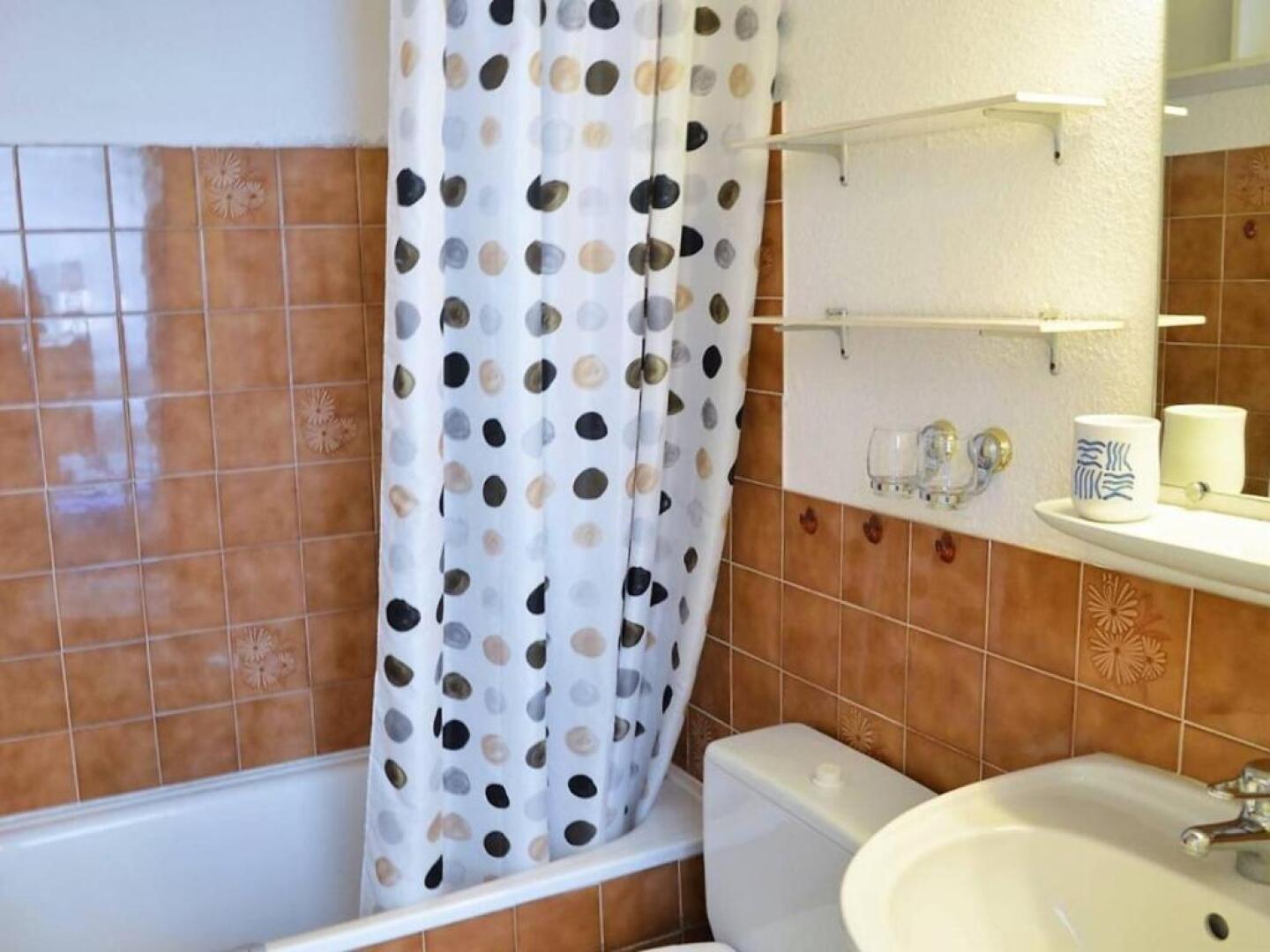 Appartement Le Lavandou, 1 pièce, 4 personnes - FR-1-251-68