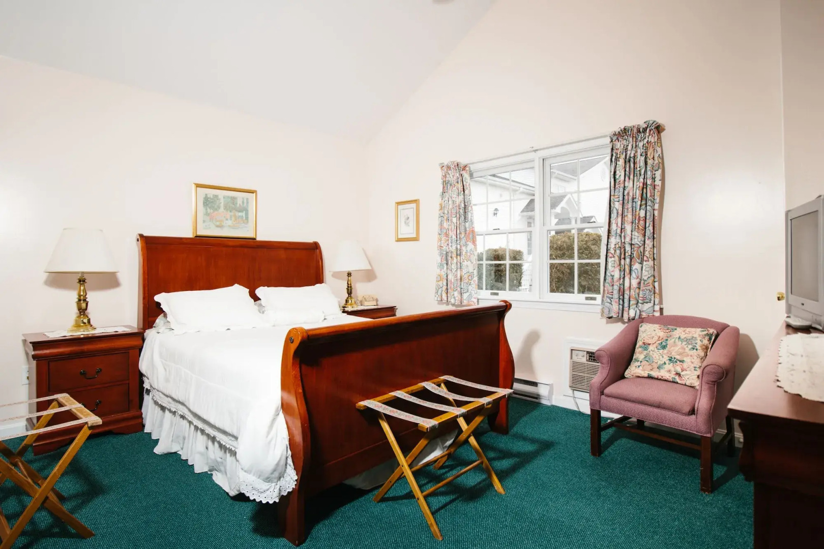 The Taber Inne & Suites