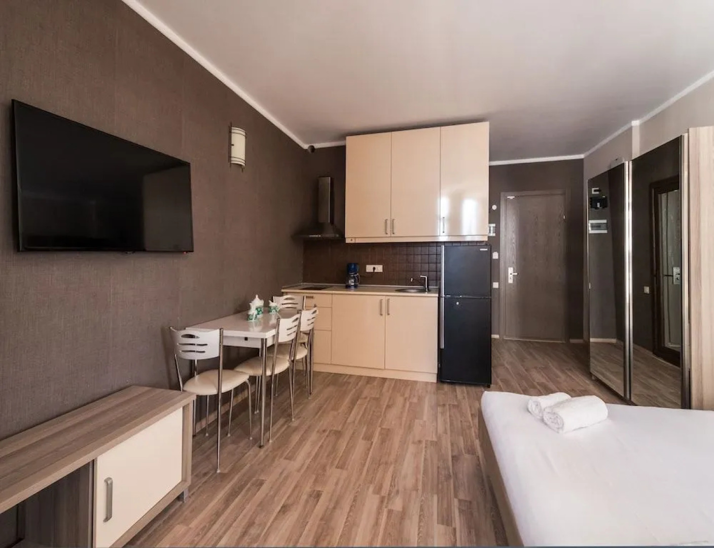 Отель Orbi Plaza Hotel Official