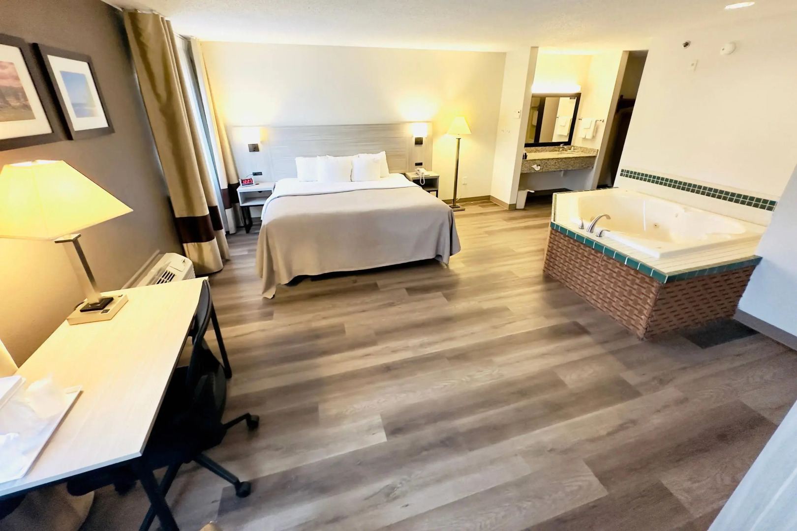 Quality Inn East Liverpool - Calcutta