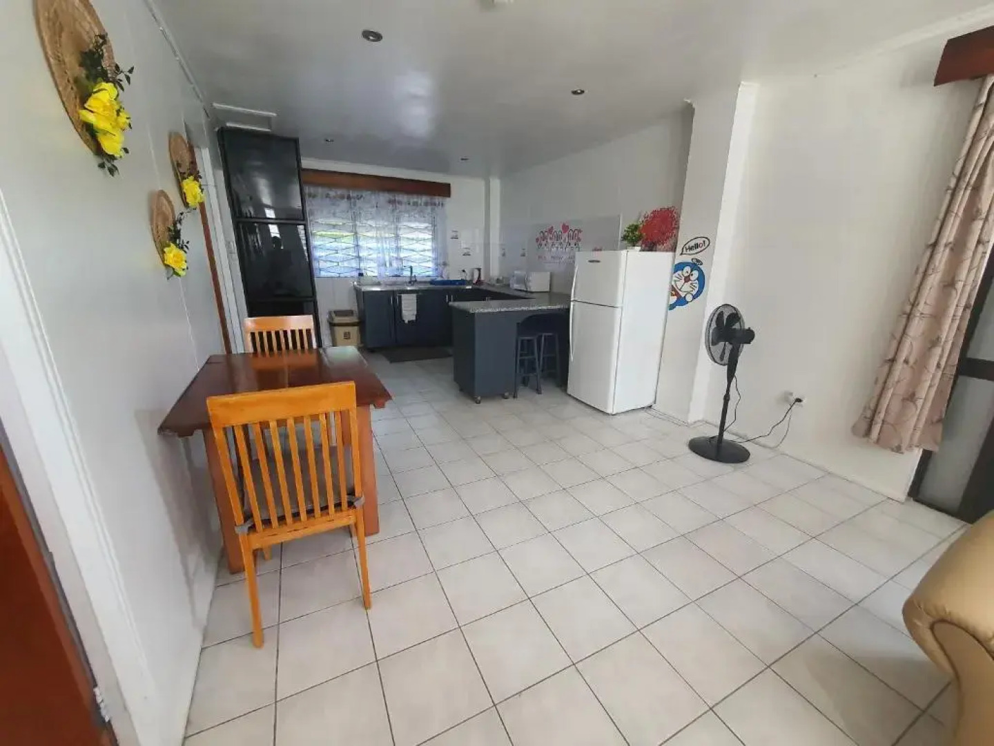 Cosy 2 bedroom unit with pool,Wifi parking