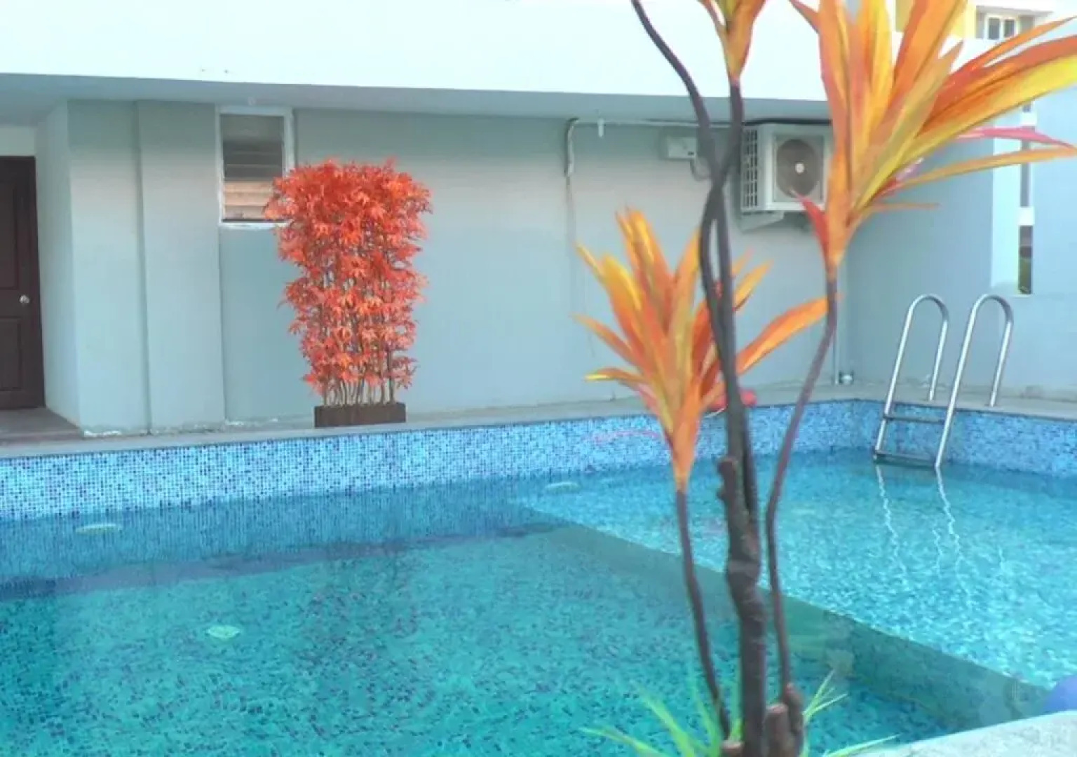 Challenger Residency