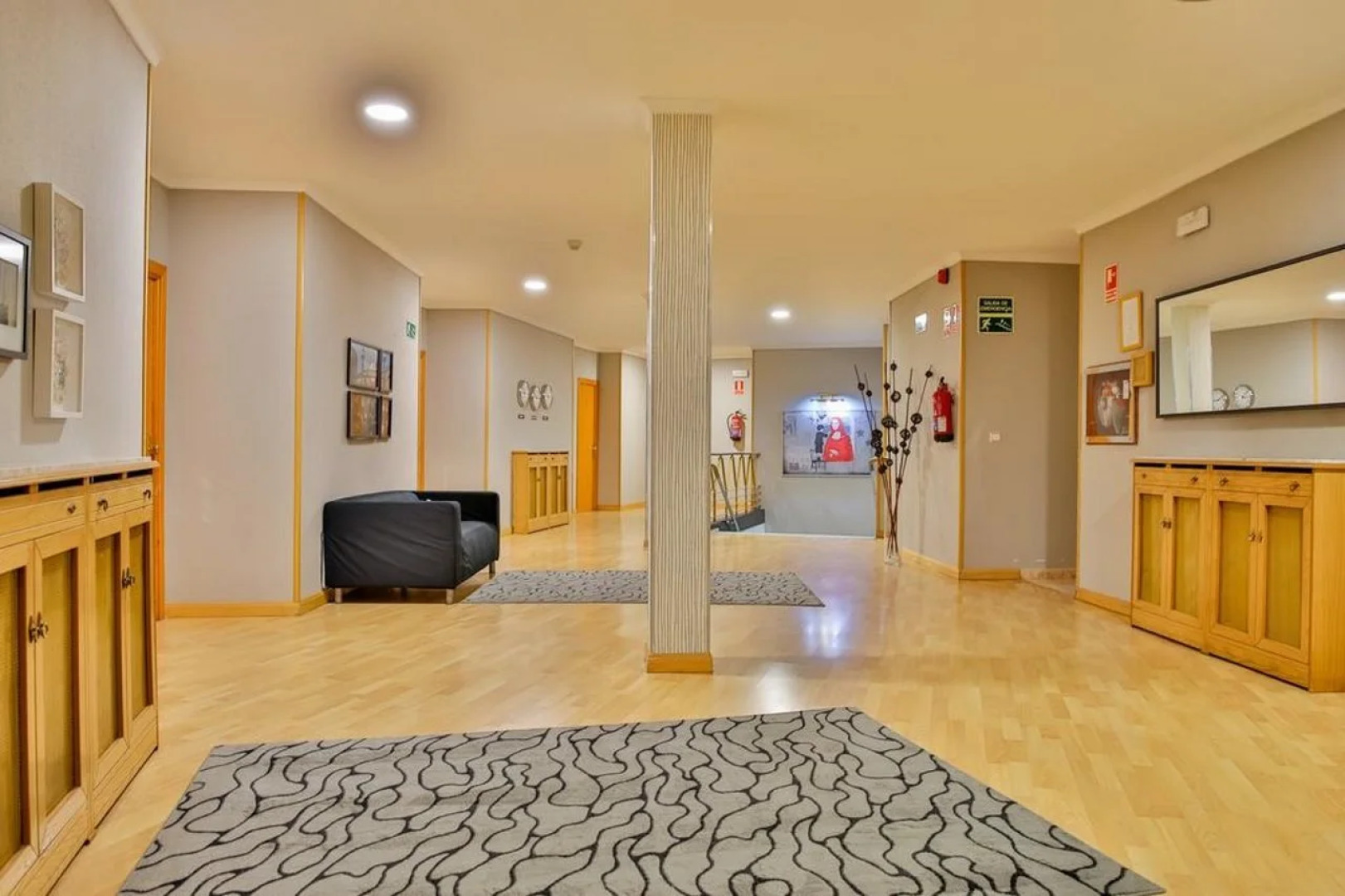 AP Hotel and Parking